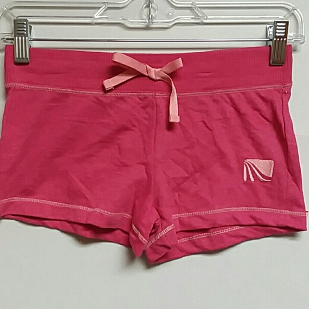 Marika Short 2/$15